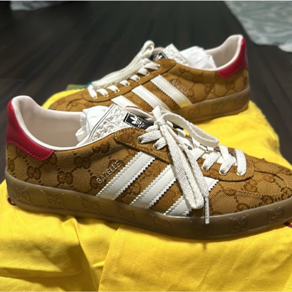 Authentic Gucci x Adidas Gazelle size 9 men’s